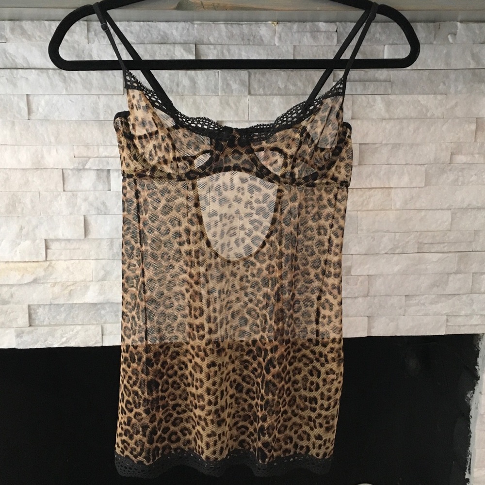 VICTORIAS SECRET LEOPARD CHEMISE SIZE MEDIUM